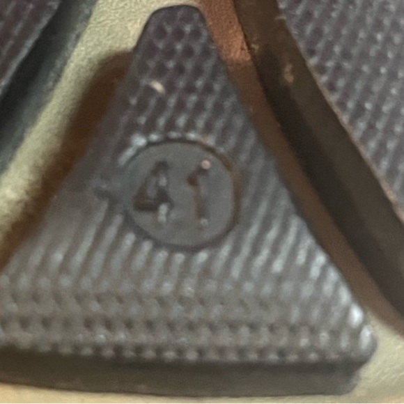 Pikolinos Embroidered Leather Driving Moccasins in Sz 41 or U. S. 10.5/11 - Picture 9 of 10